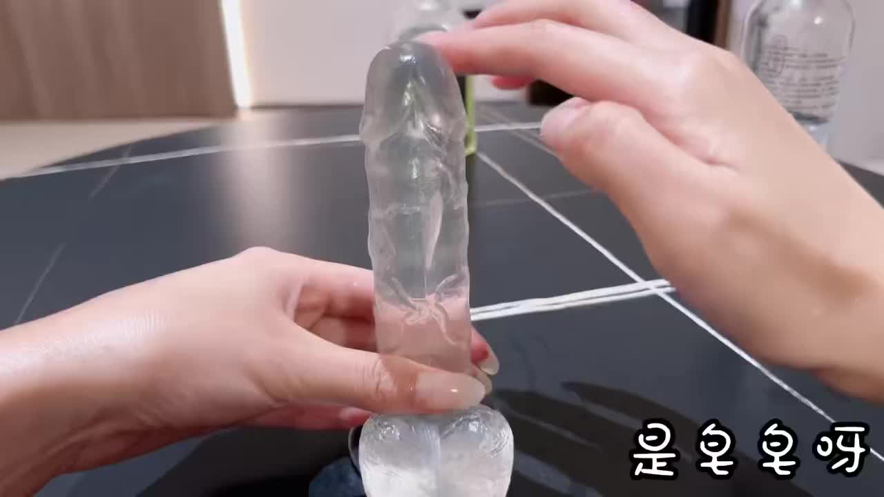 听着主人的羞辱跟着玉手的节奏打飞机✈️